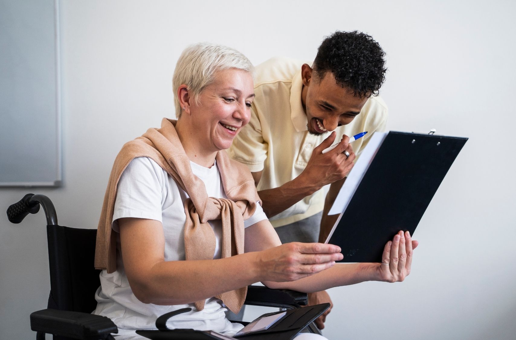 NDIS support worker help participants with daily life